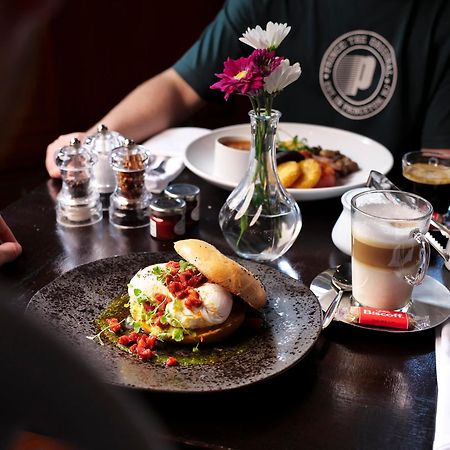 The Georgian Swansea Hotel Екстериор снимка